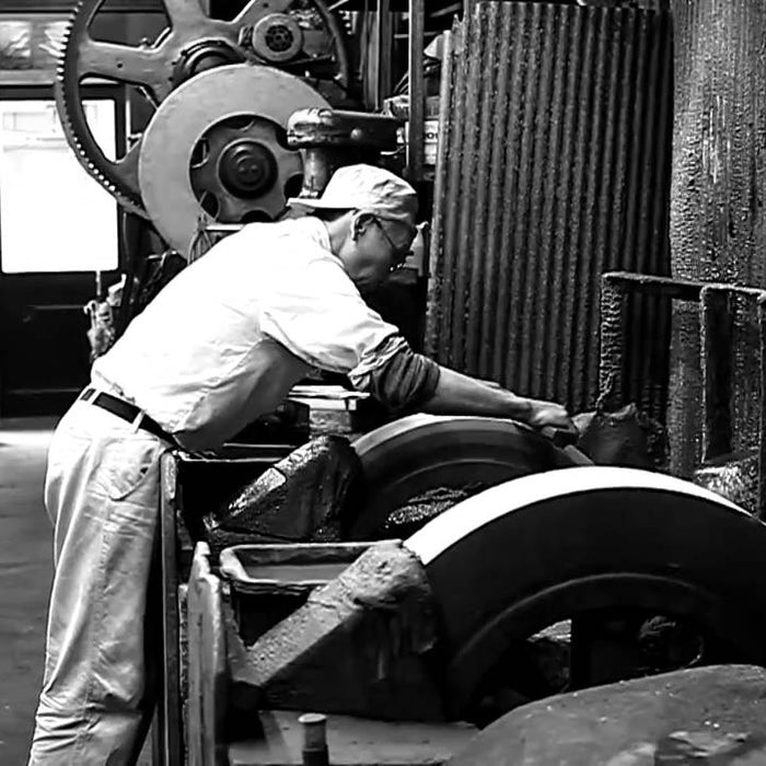 Grinding wheel  for sharpening or expert sharpening system for your sword