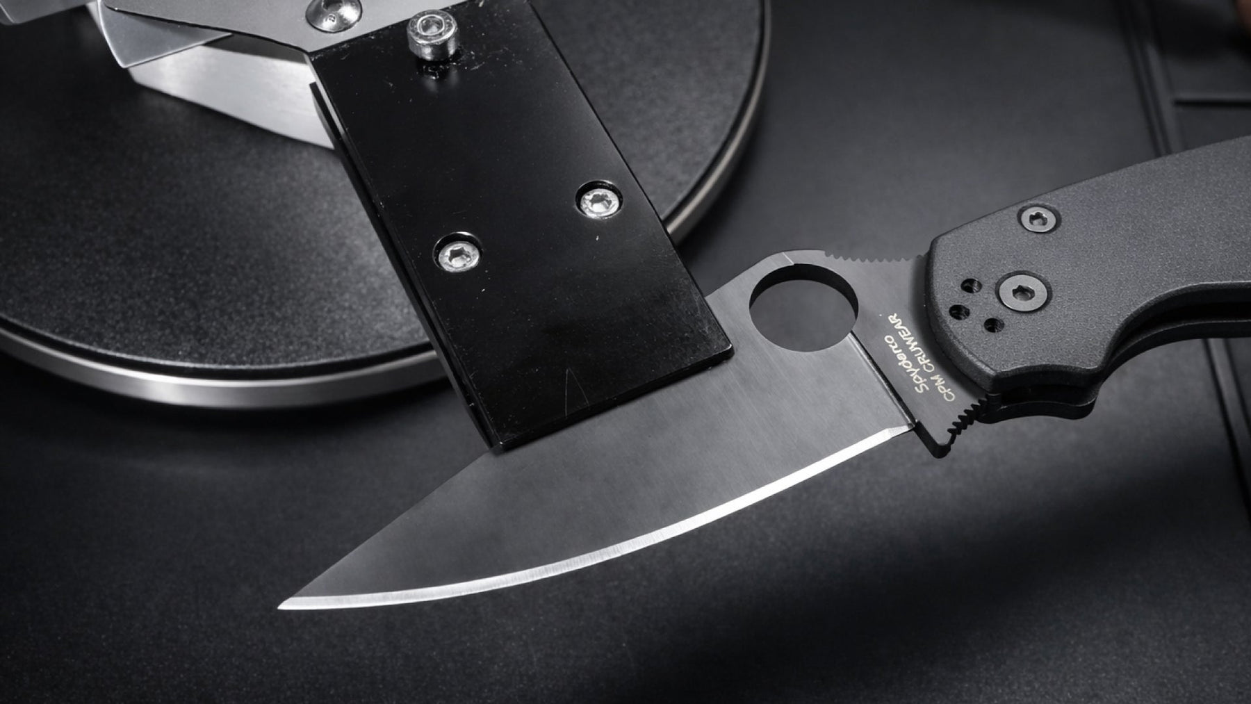 Cru-Wear Steel: A Balanced Tool Steel for Hard-Use Knives